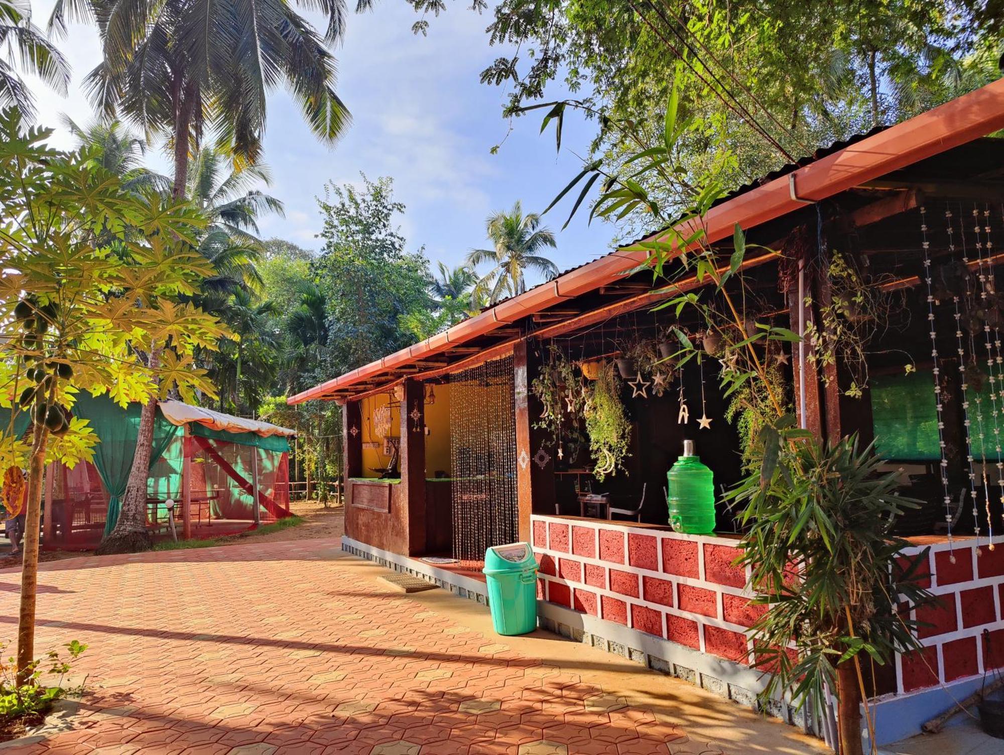 Artkarna Hotel Gokarna  Eksteriør billede
